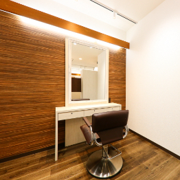 個室美容室イーリス 湘南台店